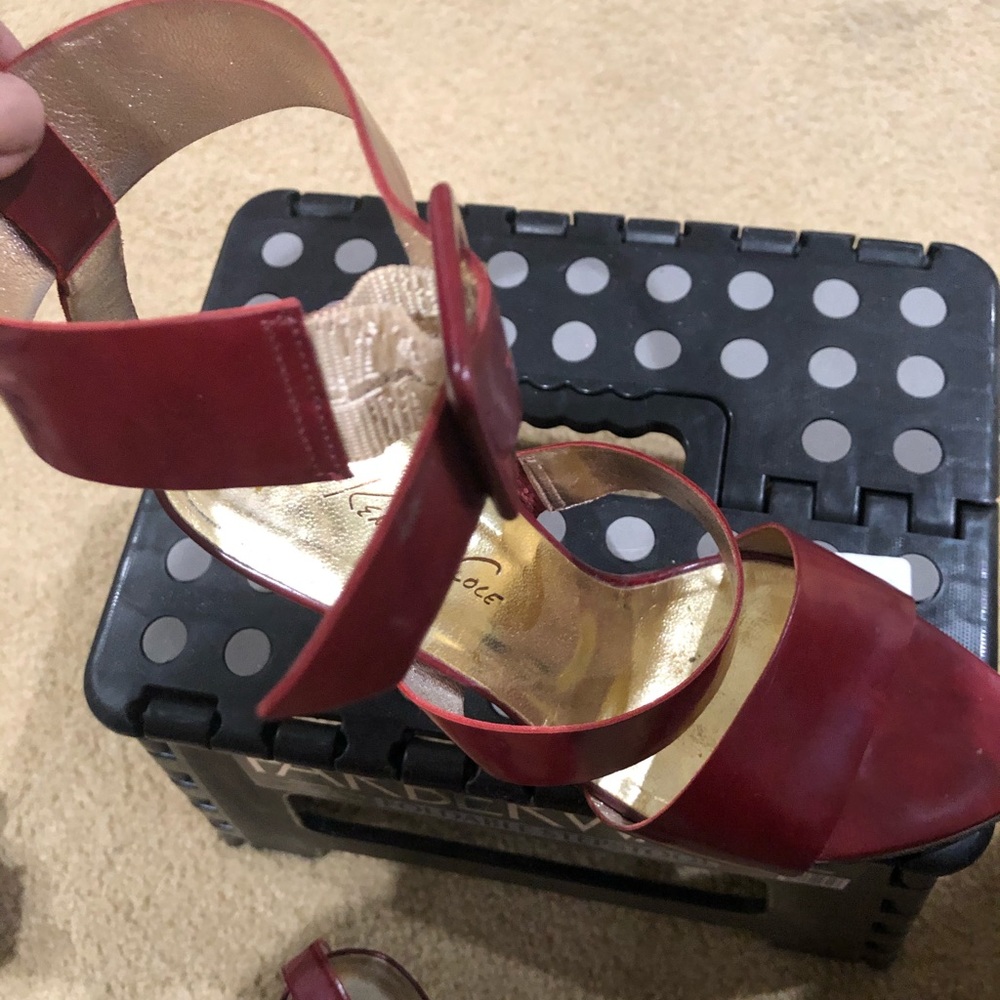 Sandals - Picture 2 of 7